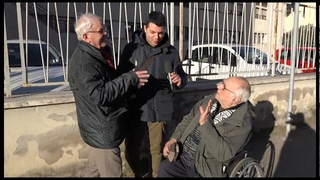 Sos Arezzo Tv - Macchinari ingombranti vicino agli ambulatori - 0JL2EWS7oSE