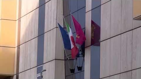 Calci e pugni al rider per non pagare la consegna: denuciati due minorenni - -LnWIn9XsDM