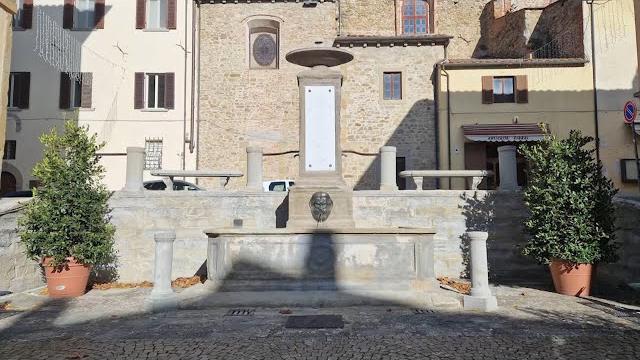 Atto vandalico alla fontana di Sansepolcro, individuati i responsabili: sono tre sono minori - 1_Eyc1tdMU8