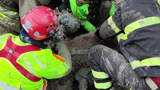 Ore di super lavoro per i Vigili del Fuoco. Camion in fiamme e donna salvata insieme al suo cane - 7oNZ3YgRHx0