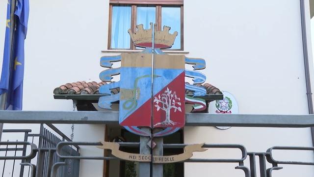 Accoltella il rivale in amore: denunciato un 18enne in Valtiberina - 8sGPU80AtEo
