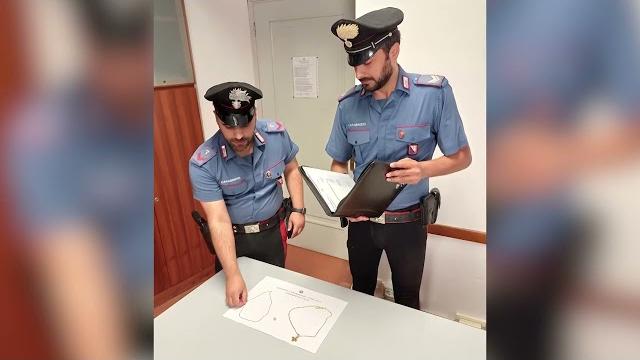 Cortona, anziana rapinata con la tecnica dell’abbraccio: tre arresti dei Carabinieri