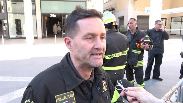 Arezzo, evacuato un intero palazzo per una colonna pericolante - Bj2UCX1-LKU