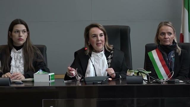 Uccise la moglie malata, la difesa chiede giustizia riparativa e offre donazione - Cm77W0tbfoc