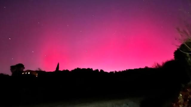 Meteo: dalla bomba d'acqua all'Aurora boreale nell'Aretino - LjjGbMDGhIg