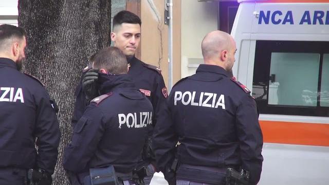Arezzo, giovane trovato morto ai giardini del Porcinai. Ipotesi cause naturali - OcQ8GXVLRn0