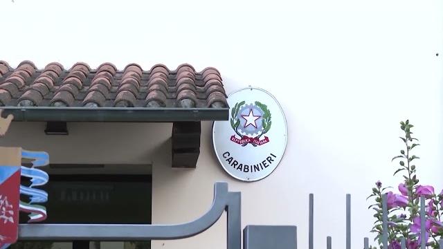 Nascondeva dosi di cocaina lungo le strade al confine tra Toscana e Umbria: arrestato
