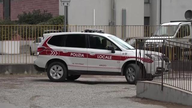 Rissa tra giovanissimi alla ex Cadorna. Interviene la Polizia locale - YPkqii_Fysg