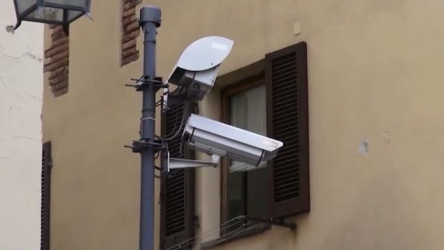Furti nei supermercati della Valtiberina, quattro arresti - Z7GhpEQHt7Y