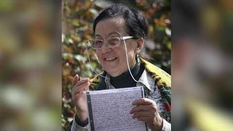 Addio a Flora Gualdani, Duomo gremito. 