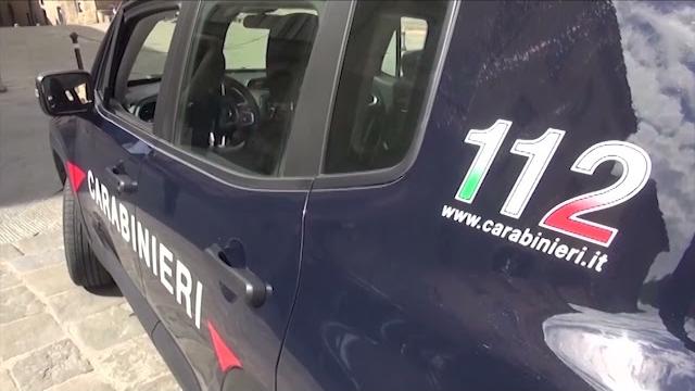 Picchia la moglie che finisce in ospedale, erano sposati da una settimana. Attivato il codice rosso - kMjoDDB5VzE