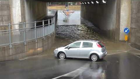 Meteo, allerta gialla per il 25 di agosto in Toscana. Ma tornerà il caldo - sxmQtCLzNFc