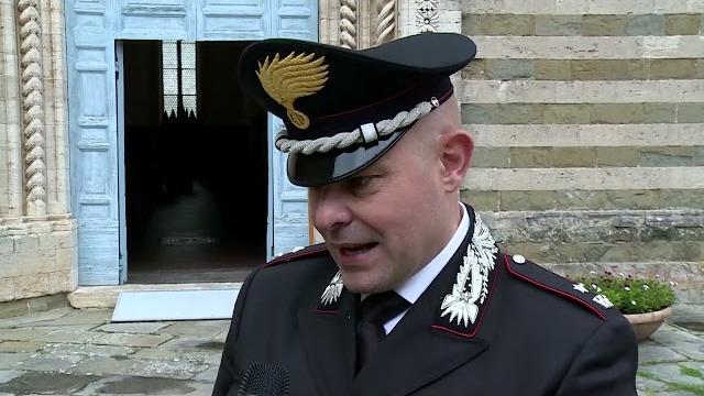 Lucignano, il bambin Gesù rubato più di 30 anni fa torna nella Chiesa di San Francesco - txIWOtOil78
