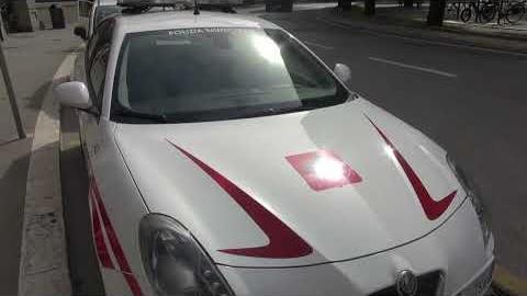 Episodi di violenza in centro ad Arezzo: tra i protagonisti minorenni - uhOQD0X2n1k