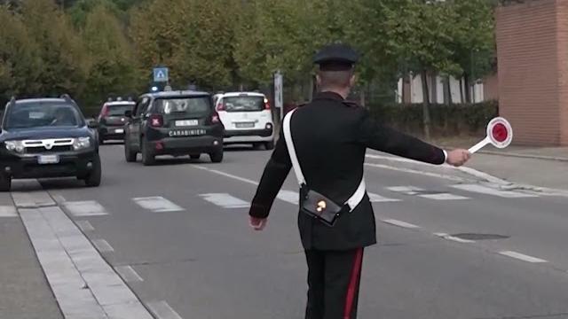 Truffa un'anziana, lei lo riconosce e i carabinieri lo arrestano - vT6kvMPyhrs
