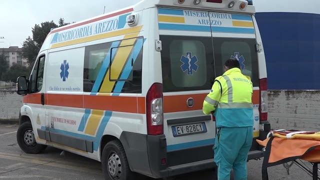 Scaricato da un'auto al Pronto Soccorso in gravi condizioni: muore un 59enne. Indaga la Polizia - y2v7u6IxD30