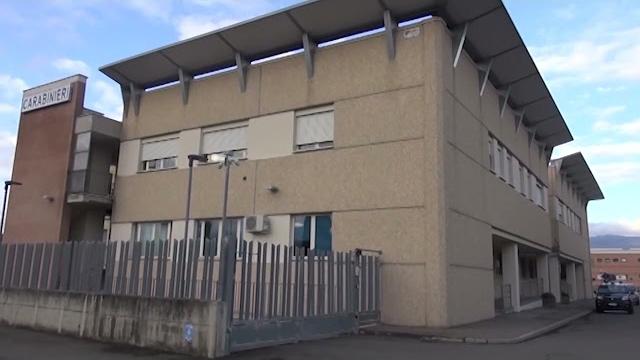 Bibbiena. Va a fare la spesa e le rubano la borsa dall’auto: tre arresti - yaw_DYQHEYI