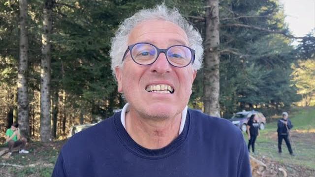 Si sposano a Cortona e donano alberi in ricordo del loro giorno e contro l'inquinamento - -taLk8BN1lY