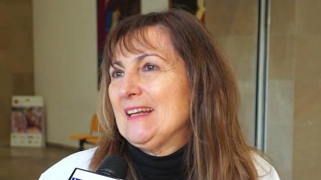 Parto in acqua, riaperta la vasca nativa alla Gruccia. Vittoria la prima nata - 1I1cQ1jXZtI