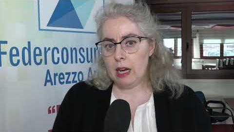 Autunno “bollente” di rincari, Federconsumatori: “aumento medio a famiglia di 800/900 euro” - 4nYn94Av8q0