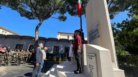Nuovo Monumento ai Caduti alla ex Cadorna, prima fascia tricolore per Comanducci - 6XBGuezP2GQ
