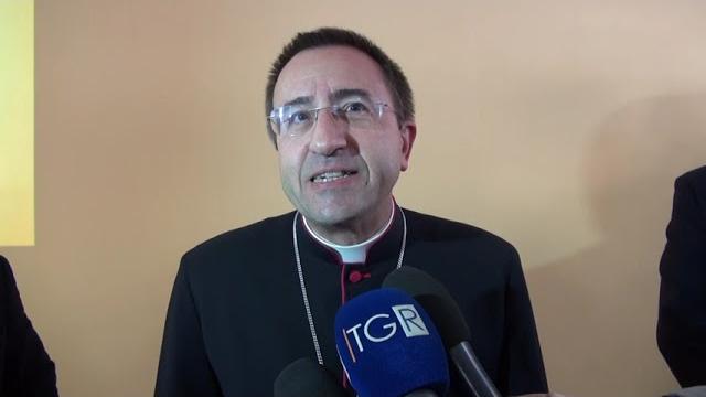 Sucidio assistito, il Vescovo di Arezzo: "siamo addolorati e sgomenti" - 6_qoHbRDVdU