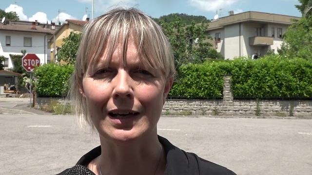 Passaggio a livello di Santa Mama: sarà un muro a chiuderlo, cresce la protesta - BSkgDIMUgUM