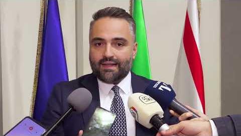 Denatalità, Giani annuncia 10 mln per il sostegno alla maternità. Studio Ars su demografia - BdQn6njKC9E