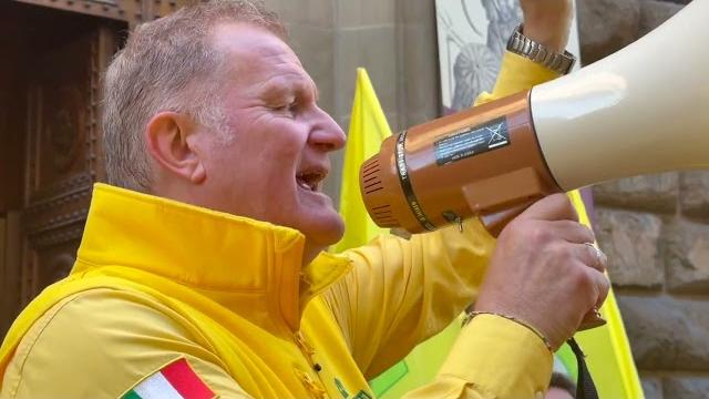 Caro carburanti, agricoltori allo stremo. La protesta di Coldiretti