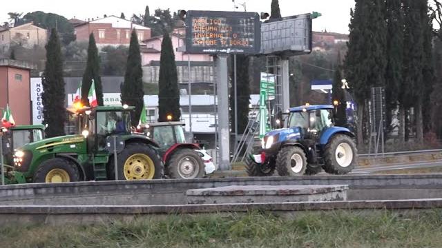 Agricoltura: anno nuovo problemi vecchi. I trattori tornano sulle strade - Di7MmSlNpjY