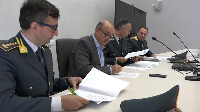 Controlli su fondi Pnrr, intesa tra Finanza ed Asl Toscana Sud Est - JSJldxlD0nc