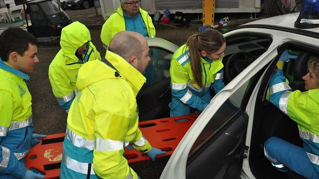 Misericordia di Arezzo, al via un nuovo corso di Protezione Civile - JjUiWOqHlCQ