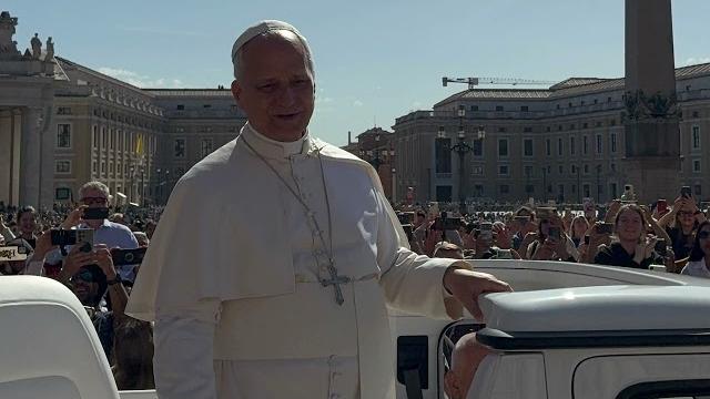 L'Avis di Arezzo in udienza da Papa XIV. La delegazione accompagnata da Don Alvaro