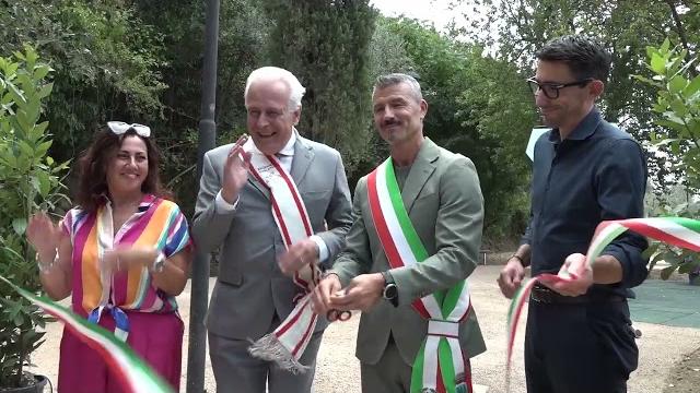 Loro Ciuffenna, inaugurati i Giardini Belvedere. Tuffo nel Ciuffenna di Giani - Q63IeTTF9F8