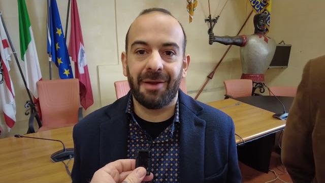 Pd, Arezzo 2020 e M5S: "un fondo anti-crisi per lenire il caro-vita e sostenere famiglie e imprese" - Rvg_b5efivI