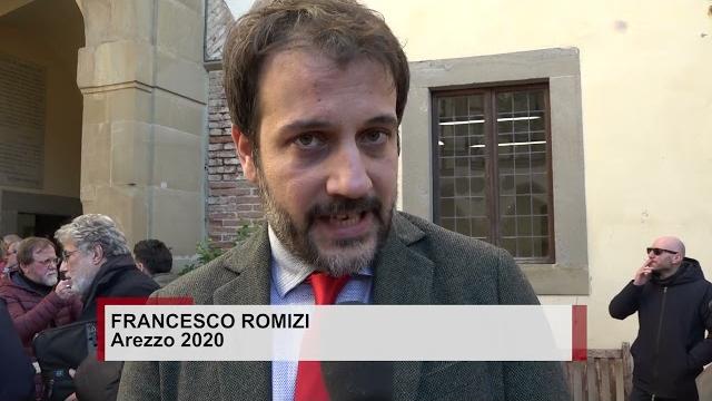 Oreste Ghinelli, striscione in consiglio “Arezzo antifascista”. Diventa caso nazionale - _wKaNSfwkmY