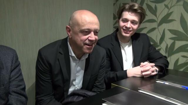 Amministrative ad Arezzo, presentata "Più Arezzo". Casalini: "largo ai giovani" - aLAAhx9m2YQ