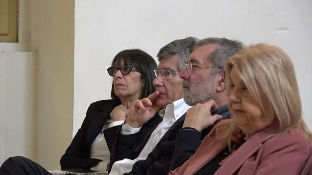 Scuola di Educazione Civica, il sindaco Ghinelli professore per un giorno - bJjPt_OfnN8