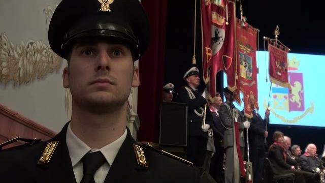 Festa della Polizia ad Arezzo: la cerimonia al Teatro Petrarca - dcOmpY-KgDg