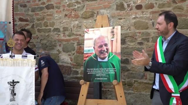 Festa a Pozzo per l'intitolazione della Piazzetta a don Carlo Bonechi - hbi55D0feDY