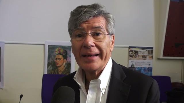 A lezione di educazione civica, Stefano Tenti parla di Tangentopoli - iAF1Bhw8gf4