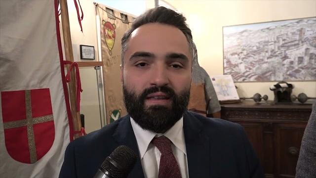 Signa Arretii dona un defibrillatore al comune di Arezzo - if19Zn0Y-Tg