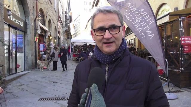 Torna la Fiera dell'Antiquariato nel cuore della città. Week end di shopping con l'avvio dei saldi - j2lGAdiEjVg