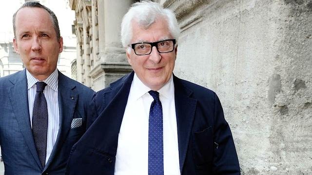 Caffè dei Costanti, partito il recupero dello storico locale - lrkFOGqCzCU