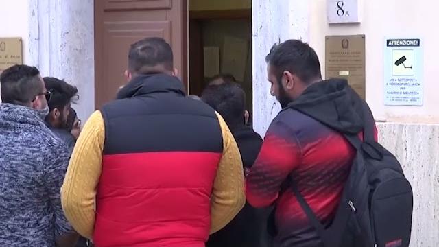 Meno abitanti, tanti ultrasessantenni, più stranieri e reddito medio buono: la fotografia di Arezzo - p4gPlG4GwrQ