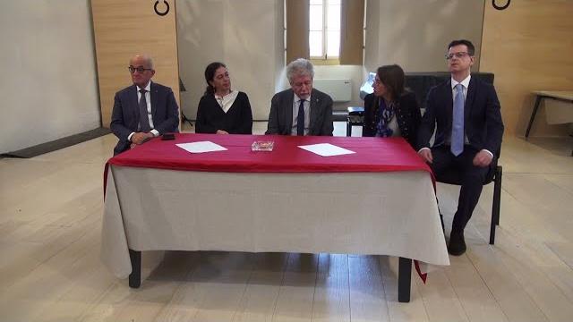 Servizi Giuridici: ad Arezzo triplica l’offerta formativa - qUVJ8RYaDcI