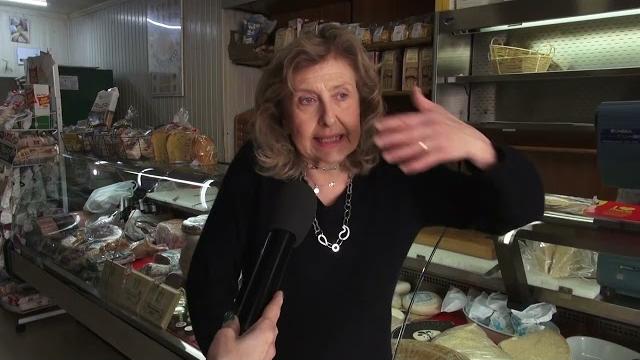 Multe per le lavagnette fuori dai negozi, la rabbia dei commercianti - txmoiWzqg8M