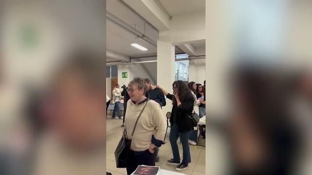 Latte di Mamma alla scuola Sante Tani per la settimana dell'allattamento - uHfNlKrxxYY
