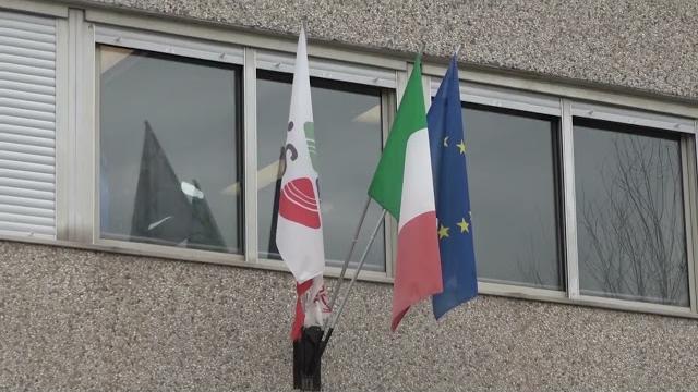 Scuola, rientro "amaro" per gli studenti dell'indirizzo moda dell'Ip "G.Marconi" - xW4UAmCEqcY