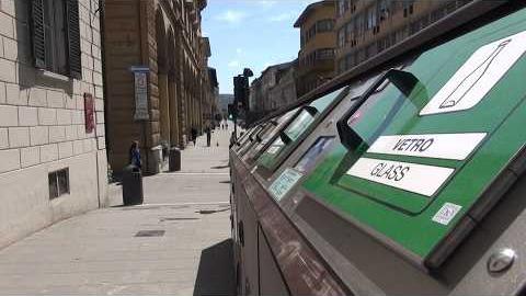 Raccolta rifiuti, al via la riorganizzazione nel centro storico. Arrivano anche i nuovi cassonetti - xpn1zM--r-Y